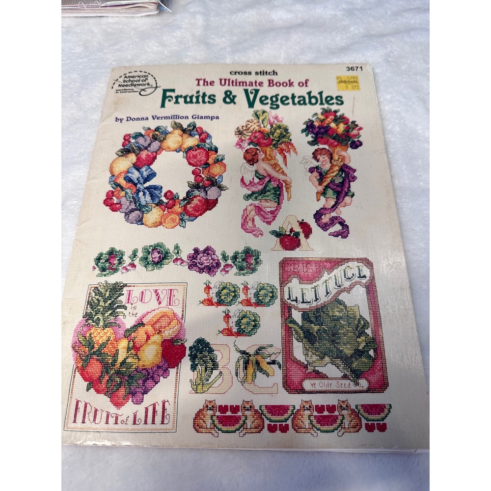 Ultimate Book of Fruits & Vegetables Cross Stitch Donna Vermillion Giampa 3671
